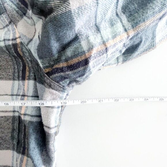 Woolrich Women's Shacket Fleece Lined Blue Flannel Plaid Snap Up Small - Picture 3 of 8